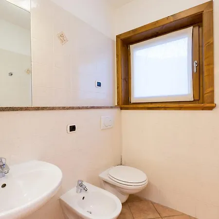 Hotel apartamentowy Bait Del Pont